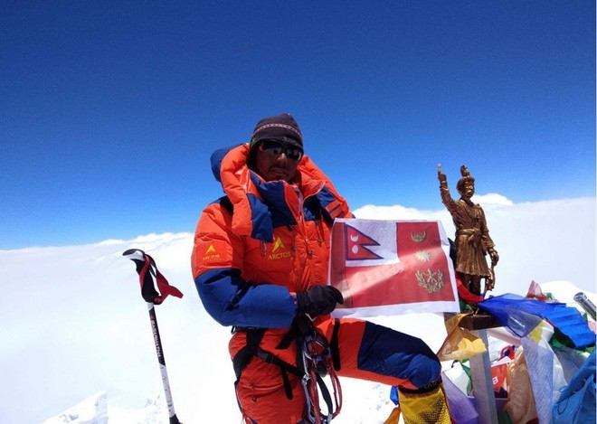 
Pemba Dorje - nhà leo núi người Nepal, chinh phục đỉnh Everest nhanh nhất thế giới.