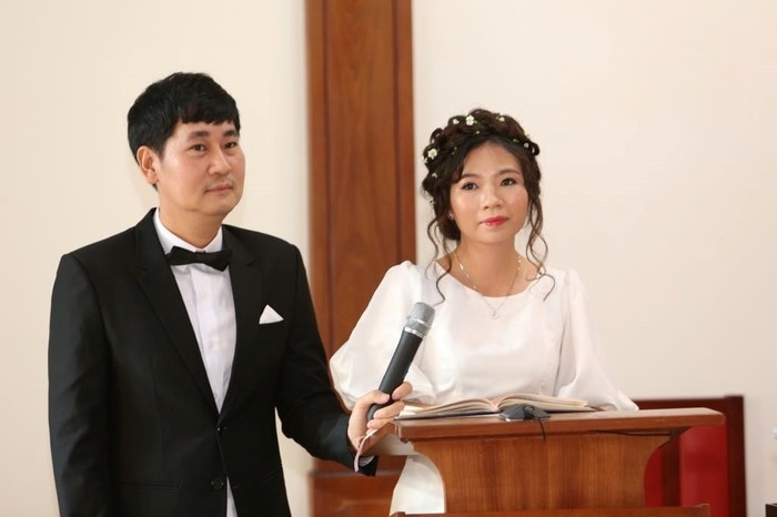 Dàn sao Việt nô nức đến dự đám cưới nam diễn viên 