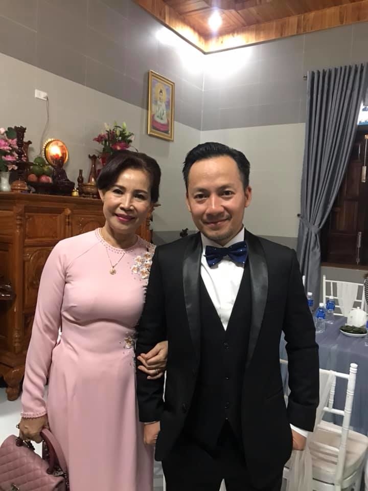 Những hình ảnh giản dị trong lễ cưới của rapper Tiến Đạt và vợ kém 10 tuổi - Tin sao Viet - Tin tuc sao Viet - Scandal sao Viet - Tin tuc cua Sao - Tin cua Sao