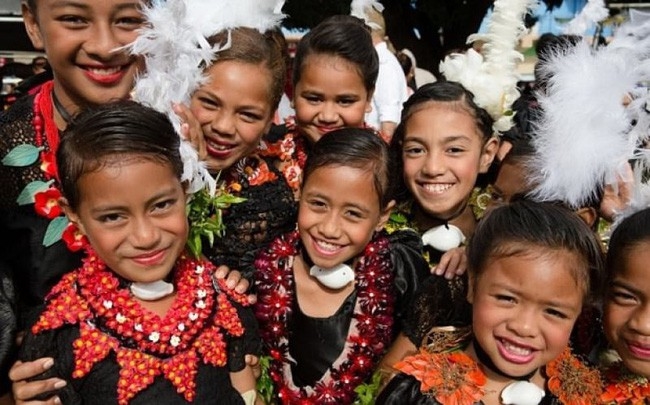  Các cô gái ở Tonga ngày nay đã "thon thả" hơn trước nhiều.