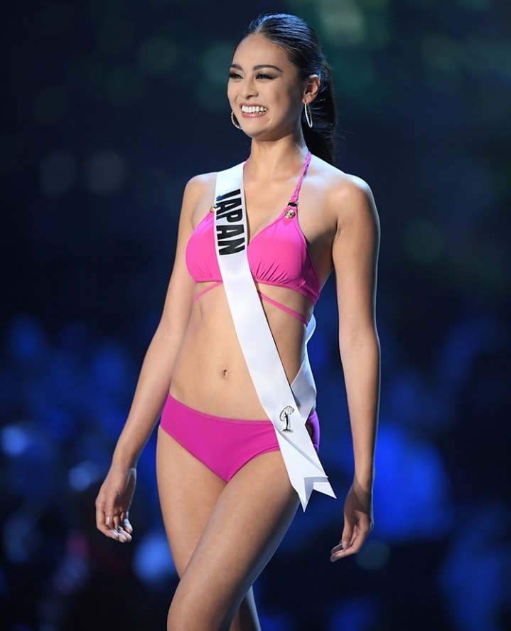 
Hoa hậu Nhật Bản được xem là nhân tố bất ngờ trong đêm Bán kết với phần thi bikini nổi trội. - Tin sao Viet - Tin tuc sao Viet - Scandal sao Viet - Tin tuc cua Sao - Tin cua Sao