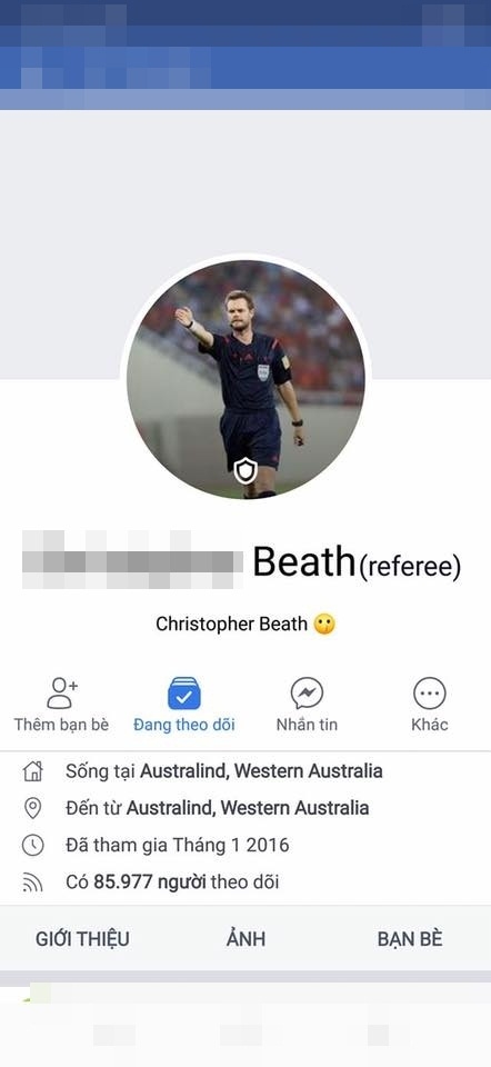 
Dân mạng nhanh chóng tìm ra facebook của trọng tài Australia - Ảnh: Chụp màn hình