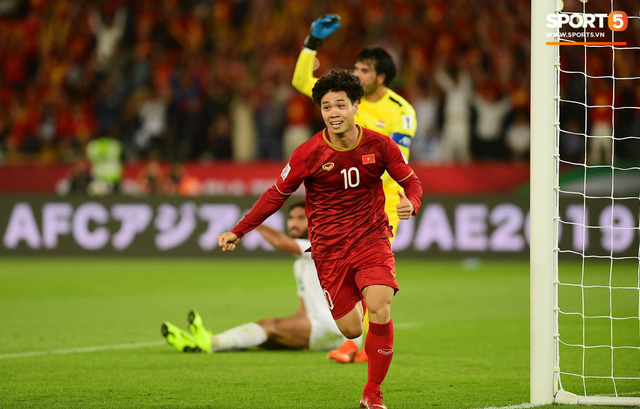 
Công Phượng đang là người góp dấu giày trong cả hai bàn thắng của tuyển Việt Nam ở Asian Cup 2019 - Ảnh: Sport5.vn