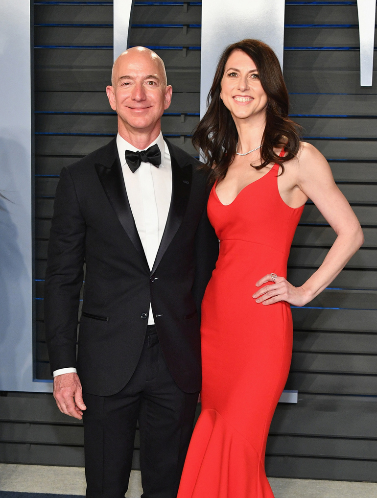 
Tài sản của Jeff Bezos ​sắp bị chia đôi cho vợ.