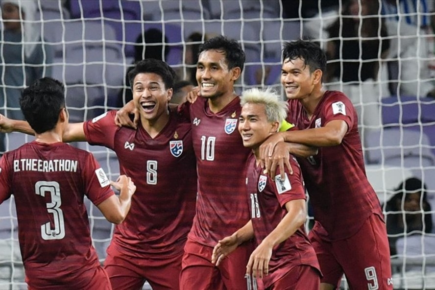 Việt Nam lọt vòng 1/8 Asian Cup, CĐM Thái tức tối: 
