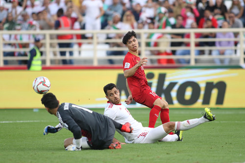 Chấm điểm Việt Nam 0-2 Iran: Nổi bật Văn Lâm, hàng thủ kiên cường!