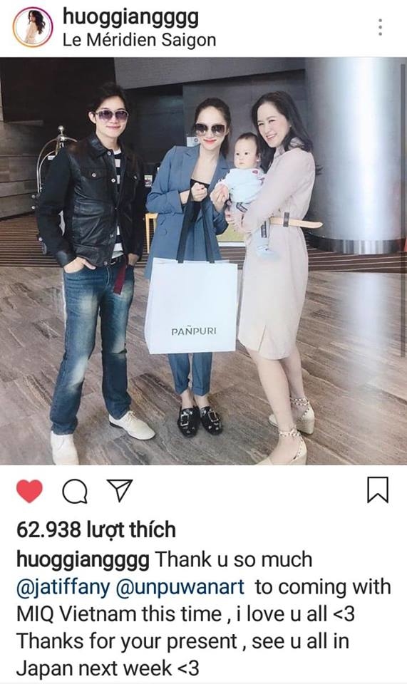 
Hôm qua, nàng Hậu cũng chia sẻ trên Instagram của mình hình ảnh ra sân bay tiễn bà Alisa về nước và hẹn sẽ gặp lại nhau vào tuần sau ở Nhật Bản.