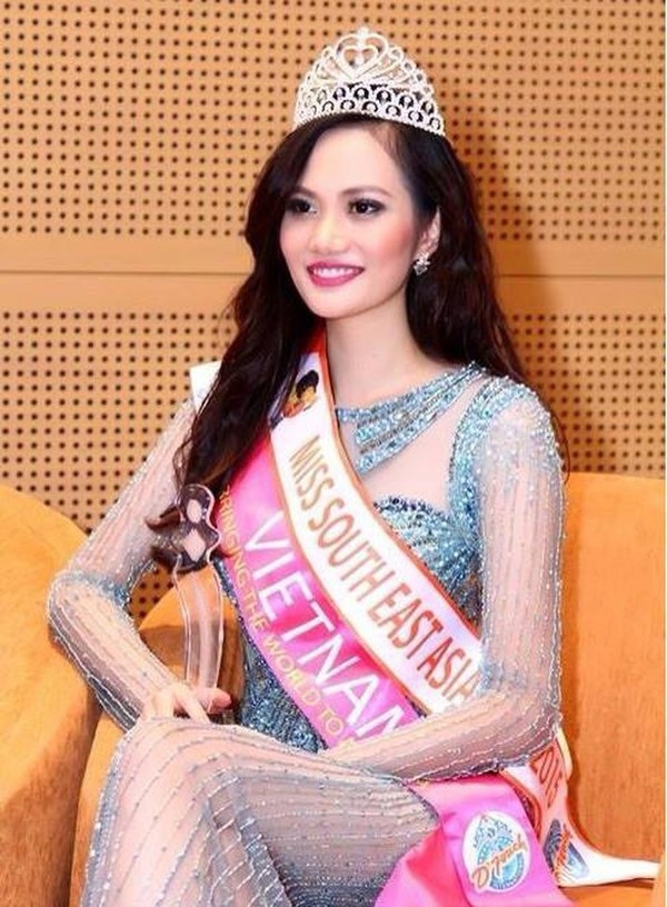 
Diệu Linh bị phạt 22,5 triệu cho hành động thi chui của mình tại Hoa hậu Du lịch Quốc tế 2014.