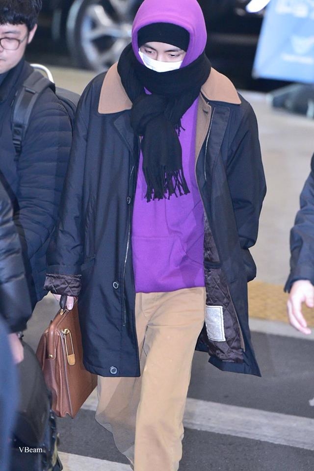 Irene đẹp xuất thần, lấn át cả Taeyeon nhưng RM (BTS) mới là tâm điểm tại sân bay