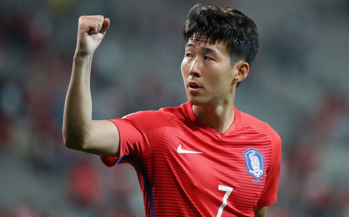 
Son Heung Min chính thức bị soán ngôi “Cầu thủ đắt giá nhất lịch sử châu Á.