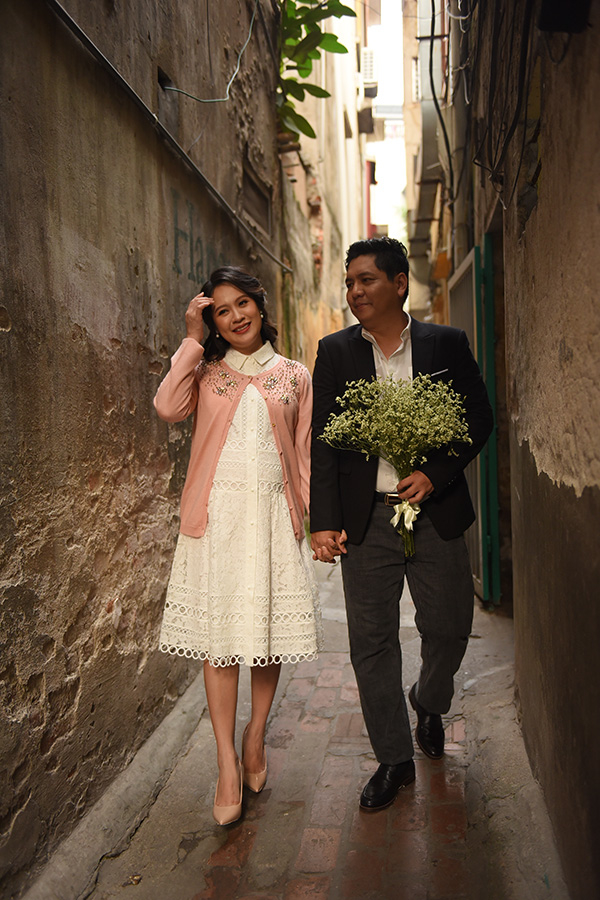 Những câu chuyện hài hước của những cặp vợ chồng sao Việt khi làm phim chung