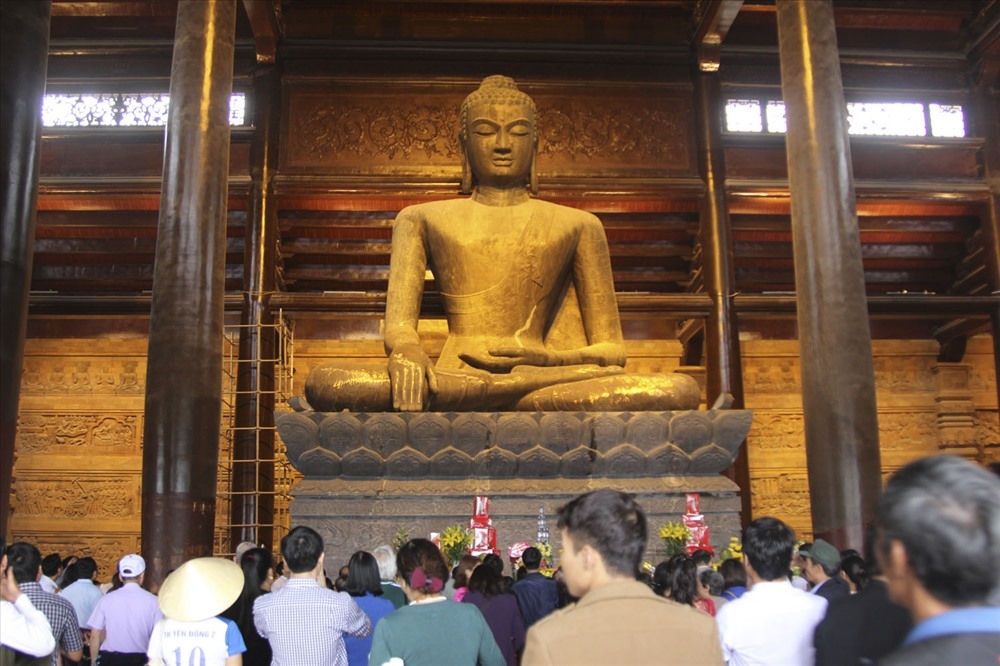 Biển người đổ về chùa Tam Chúc - ngôi chùa lớn nhất thế giới trong ngày khai hội