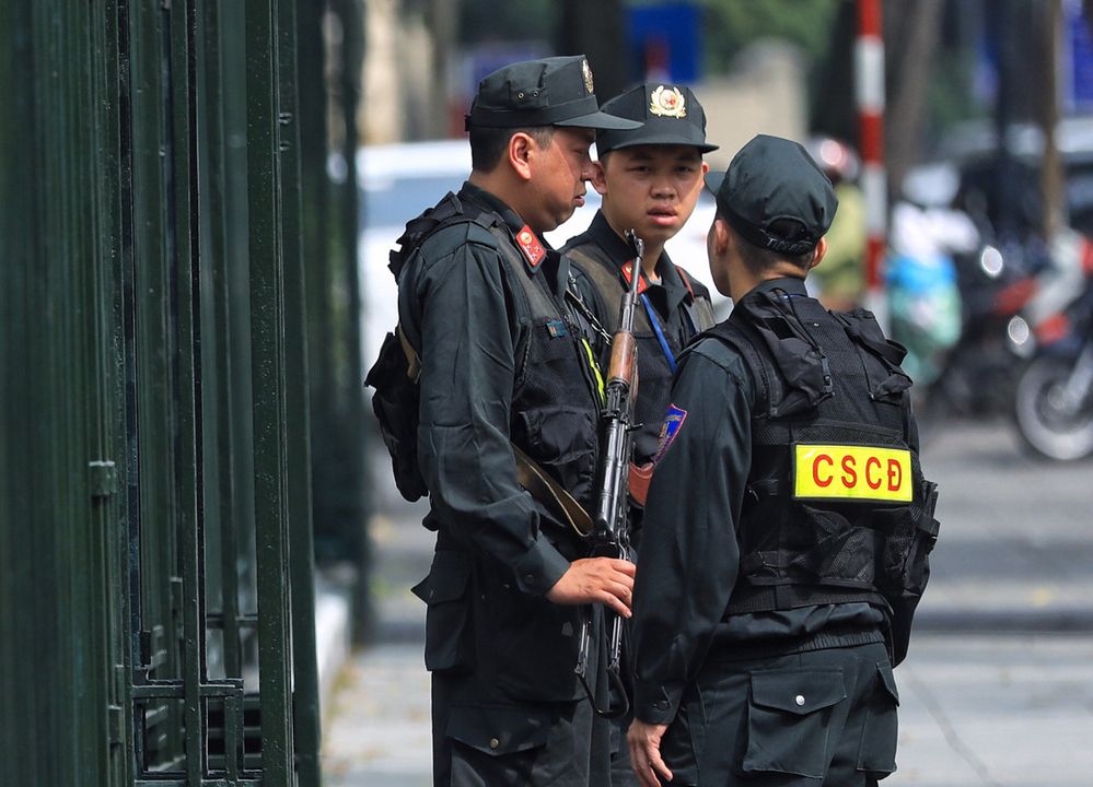 Cảnh sát cơ động trực bảo vệ Hội nghị Thượng đỉnh. Ảnh: Internet