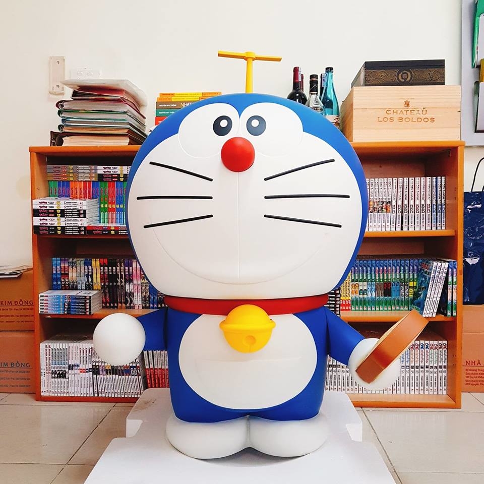 Mô hình Doraemon hút thuốc  lắc đầu  CP0999