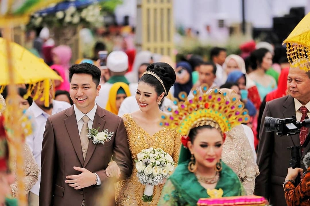 
Lễ cưới của cặp đôi thu hút sự quan tâm của truyền thông Indonesia và được xem là một trong những đám cưới thế kỷ.