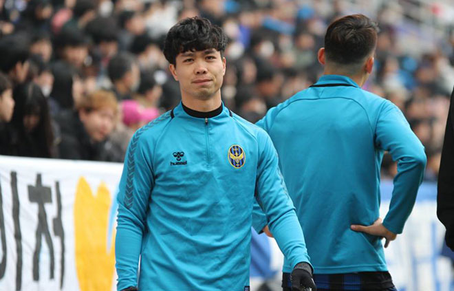 
Fan có phần hụt hẫng khi Công Phượng không được ra sân trong trận khai màn của Incheon United tại  K-League