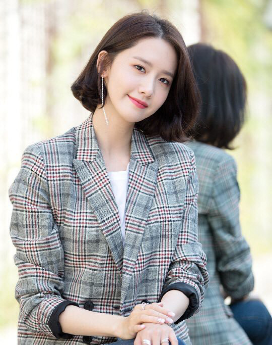 Những sao Hàn để tóc ngắn đẹp nhất: Xuất hiện mỹ nhân soán ngôi Song Hye Kyo?