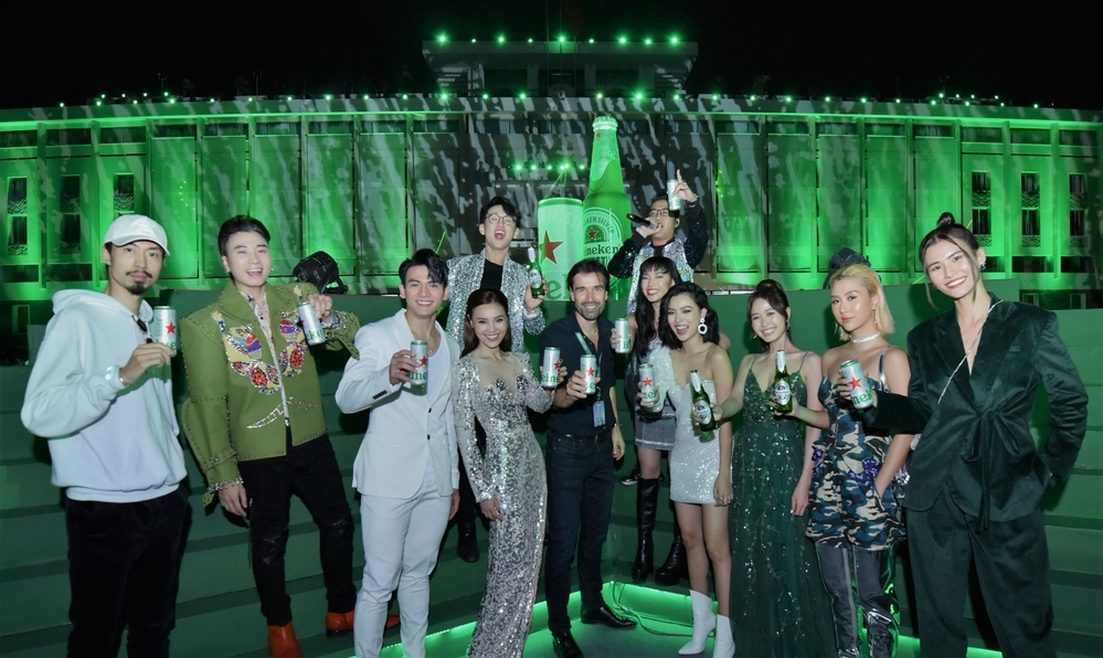 Từ đại tiệc ánh sáng hoành tráng giữa lòng Sài Gòn, Heineken Silver chính thức ra mắt giới trẻ Việt