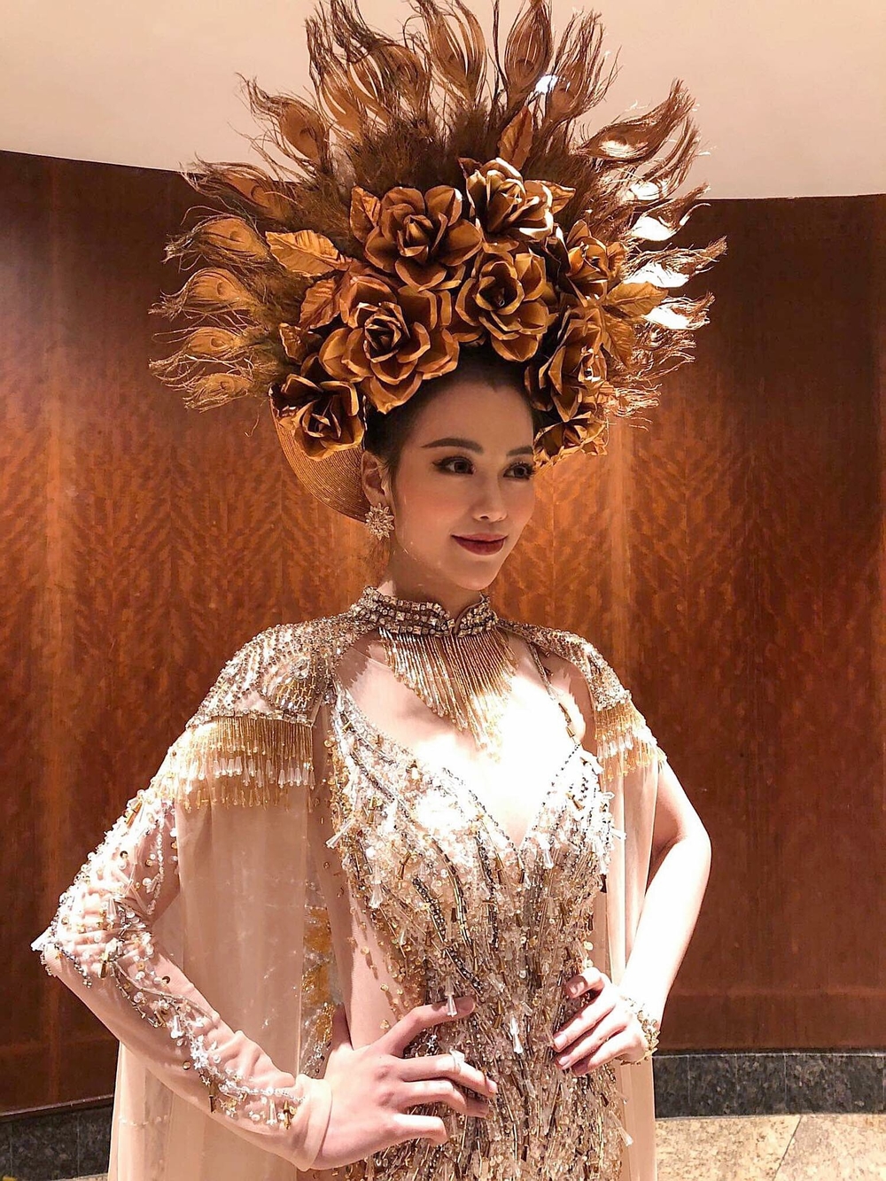 
Đăng quang Hoa hậu Trái Đất 2018, Hoa hậu Phương Khánh khiến người hâm mộ nước nhà không khỏi tự hào khi là mỹ nhân đầu tiên của Việt Nam đăng quang vị trí cao nhất của đấu trường nhan sắc thuộc Top 5 thế giới.