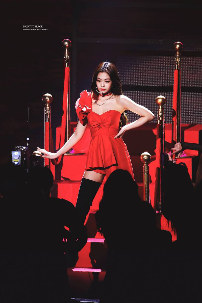 Share vid Jennie solo váy đỏ nề lên snaptik để lấy nhenMinh flop   TikTok
