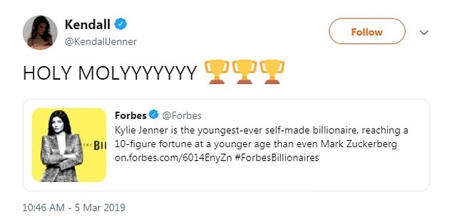 
Chị em nhà Kardashian - Jenner đã có bài đăng chúc mừng Kylie