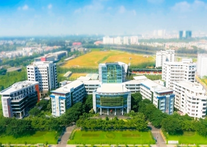 
Đại học Tôn Đức Thắng (TDTU) là đại học công lập thuộc Tổng Liên đoàn Lao động Việt Nam và đã trở thành đại học Top 2 của Việt Nam và trên đường xác lập vị trí trong danh sách các đại học tốt nhất Châu Á.