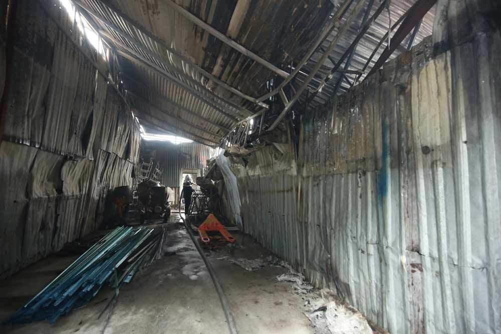 Hà Nội: Nhà xưởng chìm trong biển lửa giữa đêm, 8 người thiệt mạng thương tâm