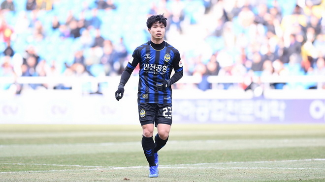 
3 lần ra sân, 44 phút thi đấu mới chỉ là điểm bắt đầu của Công Phượng ở Incheon United.