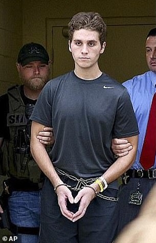 
Chân dung tên sát nhân 22 tuổi Austin Harrouff.