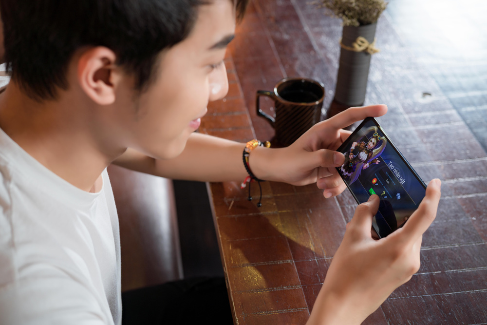  
Cấu hình mạnh của Galaxy A50 giúp Cris có thể chơi mọi tựa game mà không phải lo nghĩ về hiện tượng giật lag