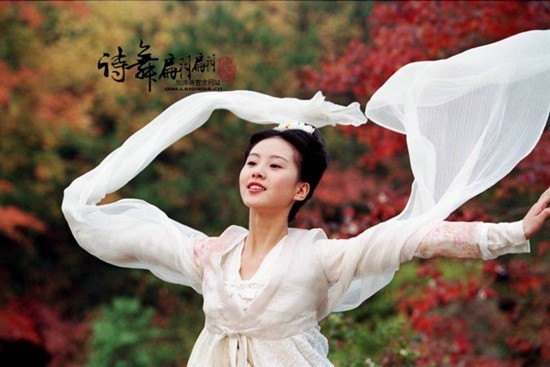 Tạo hình cổ trang xinh đẹp của mỹ nhân Hoa ngữ: Triệu Lệ Dĩnh có phần “lấn át” Lưu Diệc Phi