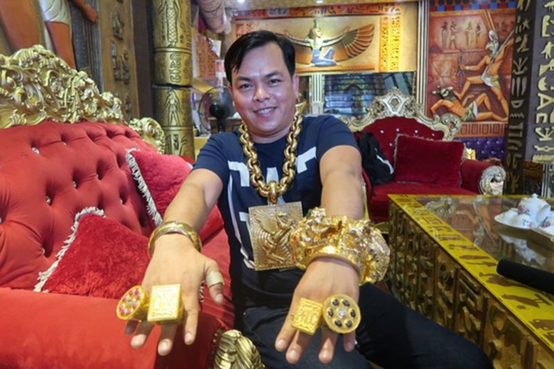 Phúc XO là ai? Tại sao người đeo vàng nhiều nhất Việt Nam lại bị bắt?