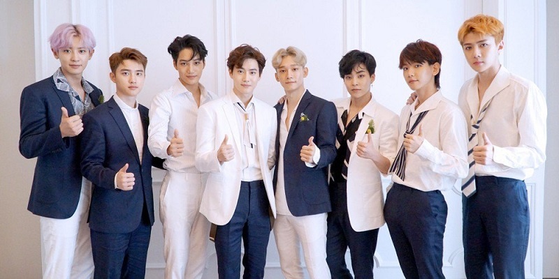  
EXO hiện đang tham gia hoạt động với 9 thành viên