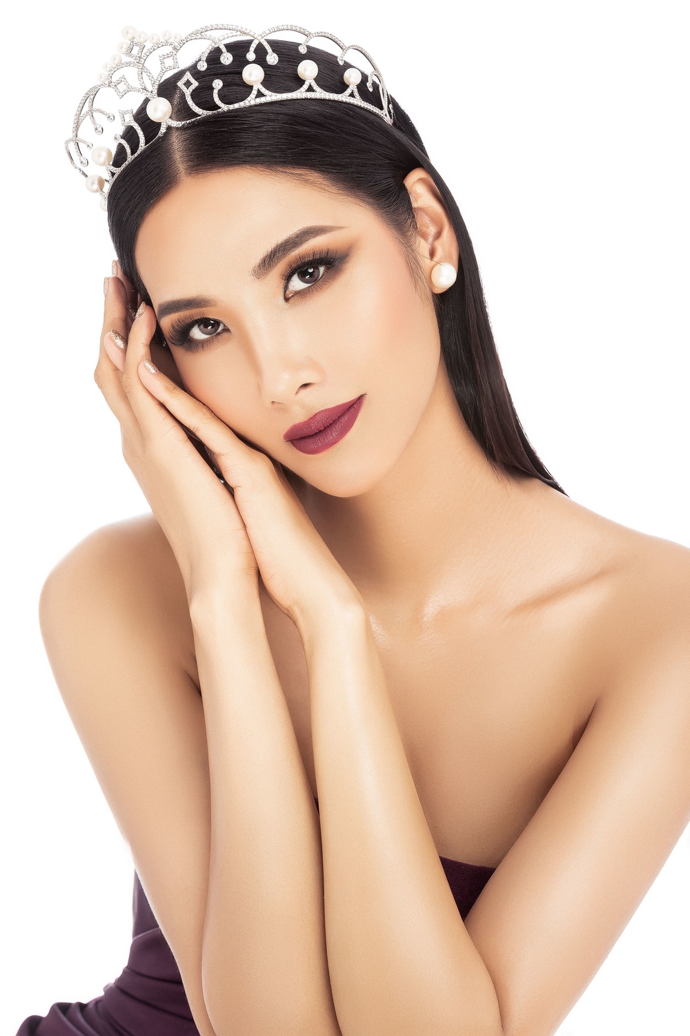 HOT: Á hậu Hoàng Thùy chính thức đại diện Việt Nam tham dự Miss Universe 2019 - Tin sao Viet - Tin tuc sao Viet - Scandal sao Viet - Tin tuc cua Sao - Tin cua Sao