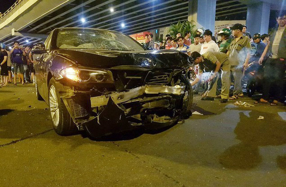 Chiếc xe BMW hư hỏng nghiêm trọng