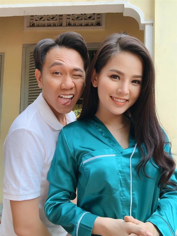 Phi Huyền Trang là “Thánh nữ Mì Gõ” hay “Thánh nữ thị phi” ?