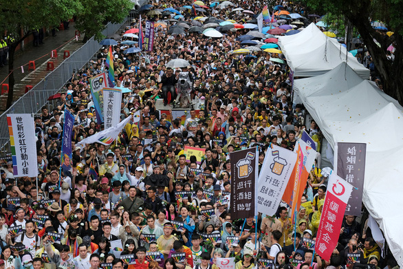  
Nhiều người tỏ ra vui mừng với quyết định công nhận hôn nhân đồng giới tại Đài Loan 