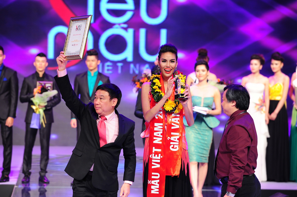  
Lan Khuê thi Siêu Mẫu Việt Nam lần 3 và nhận giải Vàng - Tin sao Viet - Tin tuc sao Viet - Scandal sao Viet - Tin tuc cua Sao - Tin cua Sao