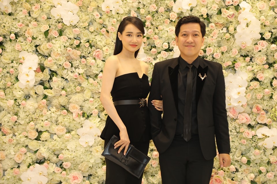Dàn sao Việt nô nức đến dự tiệc cưới của đạo diễn 100 tỷ 