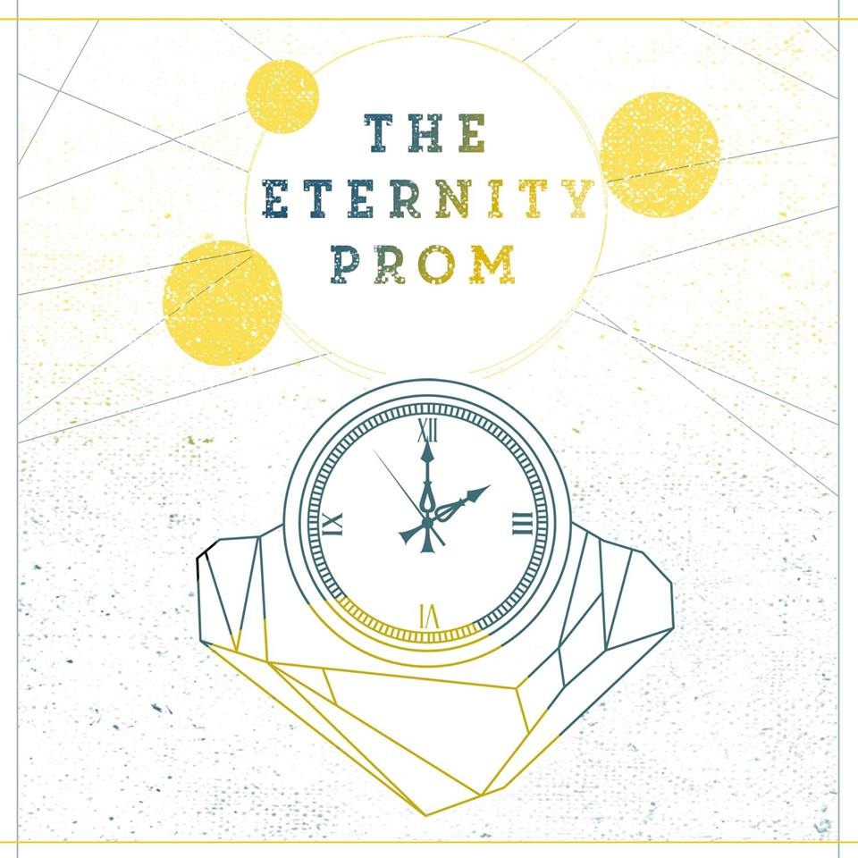  
Biểu tượng của The Eternity Prom, chiếc đồng hồ nằm trong một khối băng tượng trưng cho ước muốn ngưng đọng khoảng thời gian bên nhau cuối cùng của ba năm cấp 3.