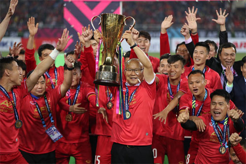  
HLV Park Hang-seo cùng ĐT Việt Nam vô địch AFF Cup 2018