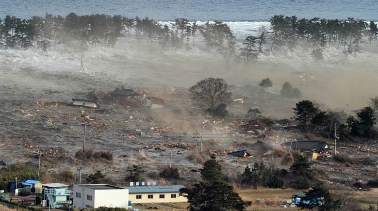 Người Nhật lo sợ thảm họa sóng thần đen chết chóc cao đến 13m sắp ập đến