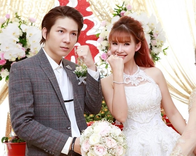  
Khởi My và Kelvin Khánh thông báo kết hôn khiến ai cũng bất ngờ.