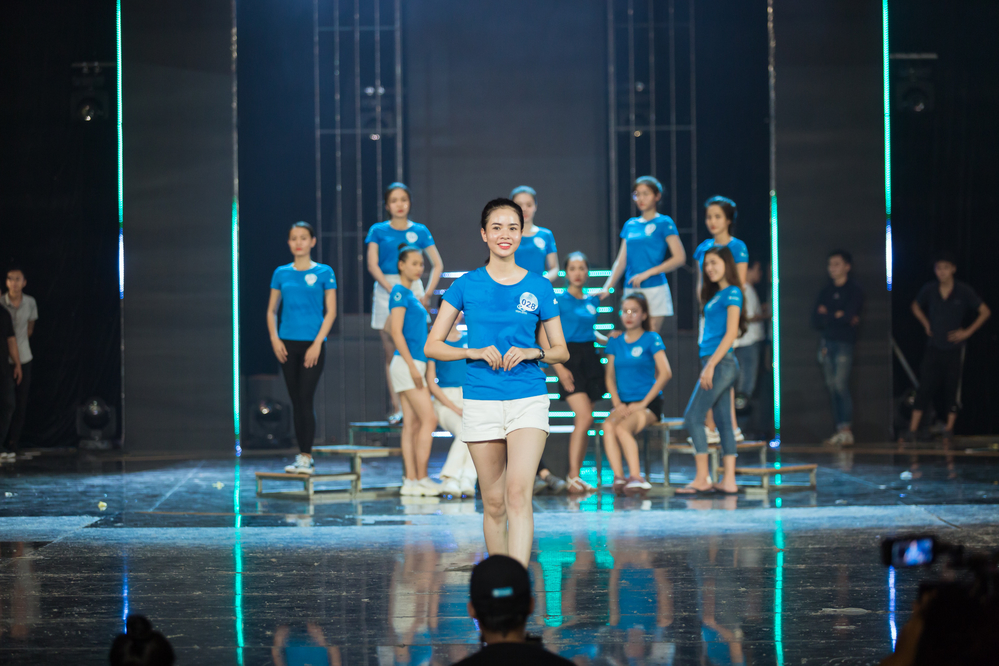 Hình ảnh hậu trường tại buổi tổng duyệt Chung khảo Miss World phía Nam