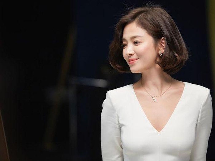 Song Hye Kyo - Phạm Băng Băng: Không chỉ sinh cùng năm mà còn chia tay cùng lúc