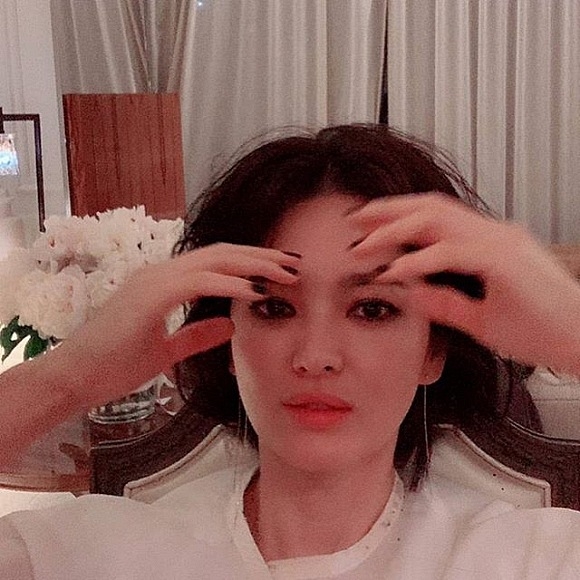 Thay đổi mái tóc: dấu hiệu chứng tỏ hôn nhân đổ vỡ từ lâu của Song Hye Kyo