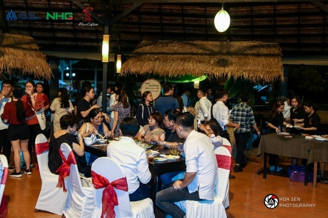  
Thực khách được thưởng thức các món ăn ngon tại đêm Gala Dinner.