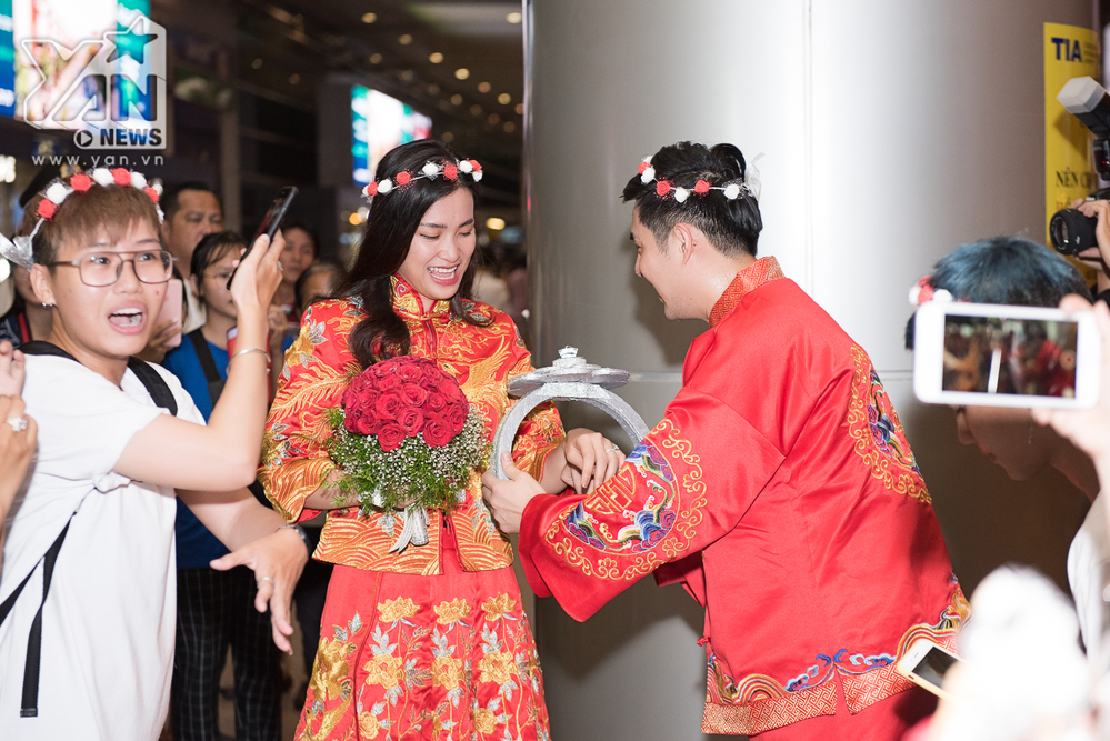 Đông Nhi - Ông Cao Thắng được tổ chức đám cưới ngay ở sân bay sau khi trở về từ Mỹ - Tin sao Viet - Tin tuc sao Viet - Scandal sao Viet - Tin tuc cua Sao - Tin cua Sao