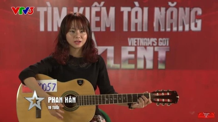 
Hana Jang trong thân phận Phan Hân tham gia chương trình Vietnam's Got Talent 2015. - Tin sao Viet - Tin tuc sao Viet - Scandal sao Viet - Tin tuc cua Sao - Tin cua Sao