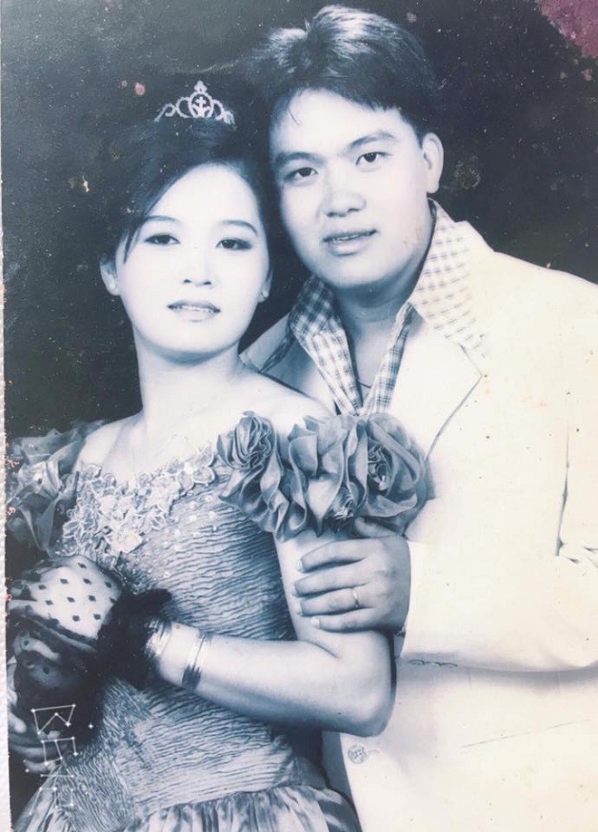  
Ảnh cưới của 2 vợ chồng Hoàng Mập - Tin sao Viet - Tin tuc sao Viet - Scandal sao Viet - Tin tuc cua Sao - Tin cua Sao